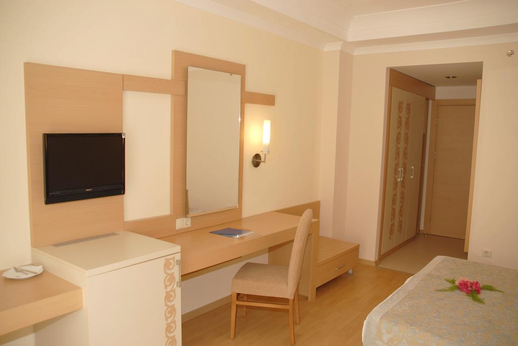 Titan Select Hotel Ultra All Inclusive Konakli Bilik gambar